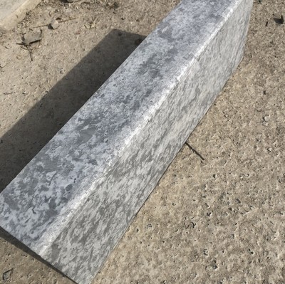 青石路沿石的專業制作、安裝與銷售服務